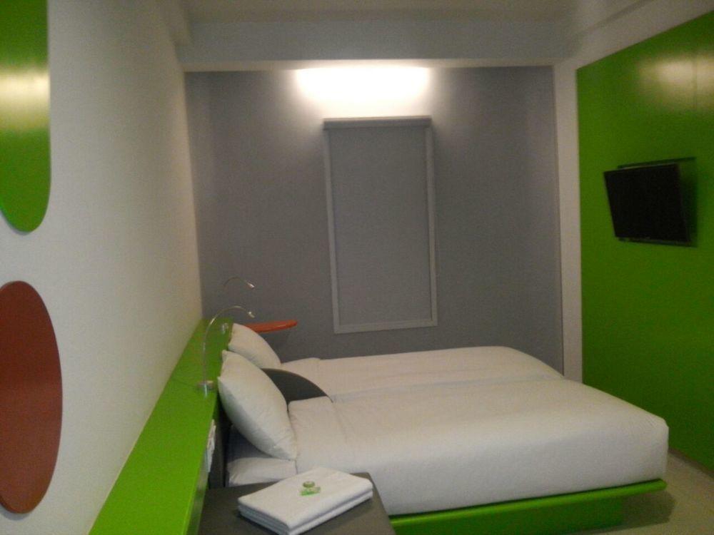 Hotel Urban Styles Hitz Kuta Kuta Lombok Exterior foto