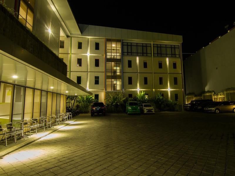 Hotel Urban Styles Hitz Kuta Kuta Lombok Exterior foto