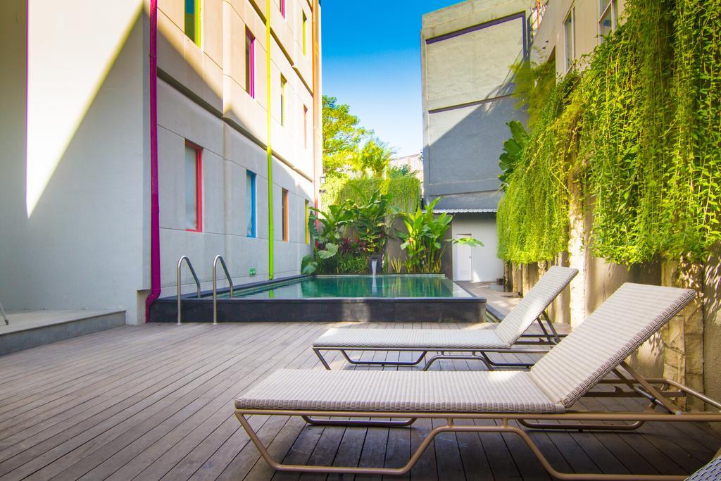 Hotel Urban Styles Hitz Kuta Kuta Lombok Exterior foto