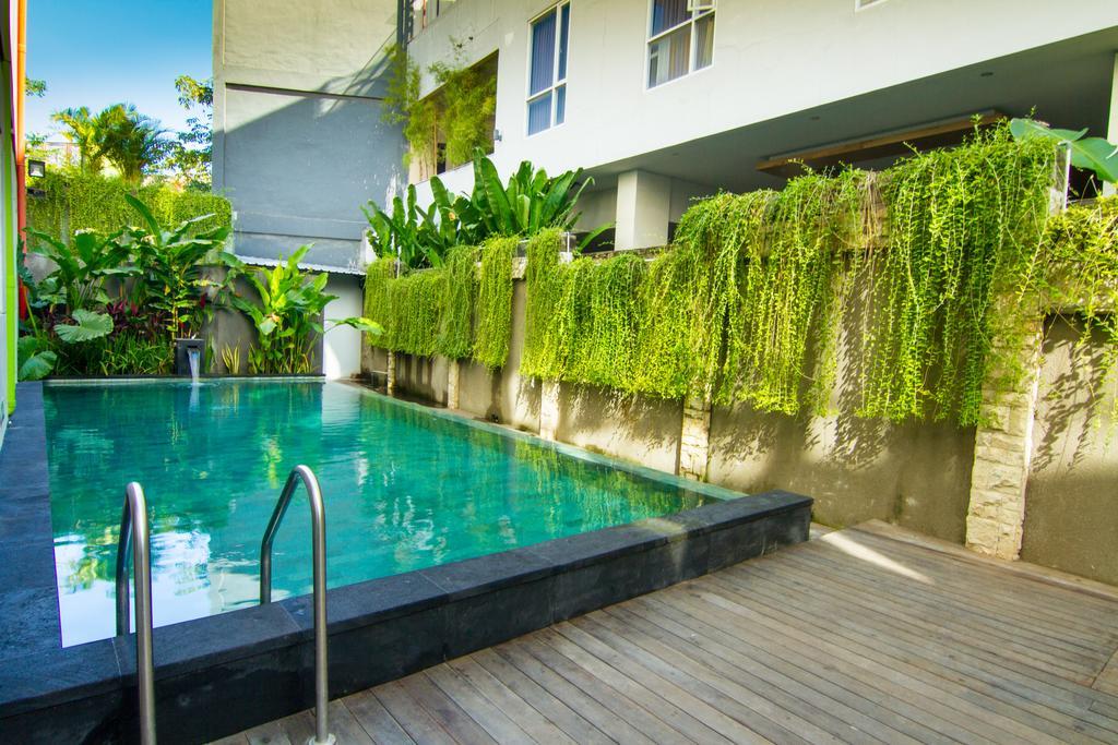 Hotel Urban Styles Hitz Kuta Kuta Lombok Exterior foto