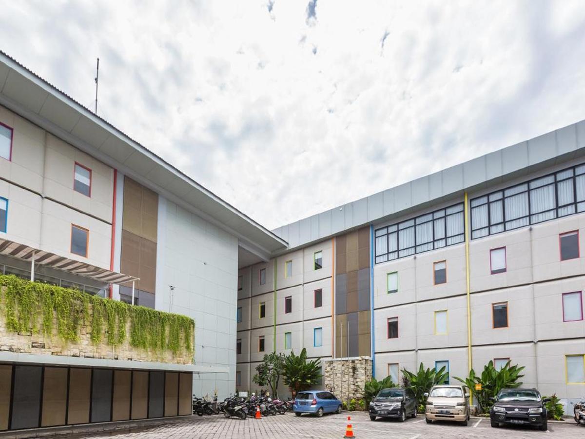 Hotel Urban Styles Hitz Kuta Kuta Lombok Exterior foto