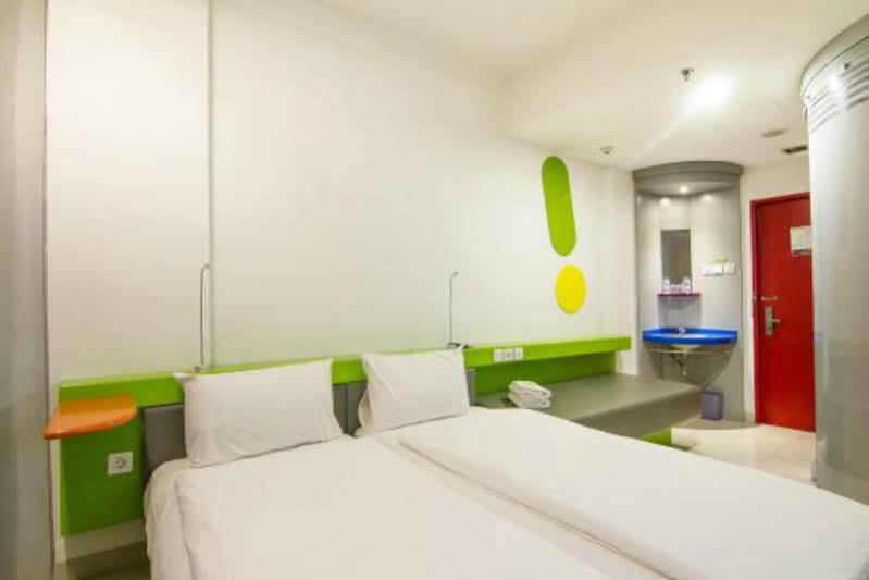 Hotel Urban Styles Hitz Kuta Kuta Lombok Exterior foto